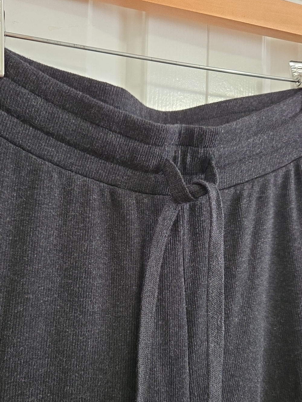 NWT Aritzia HomeStretch Rib Kickback Pant XS - Picture 8 of 10